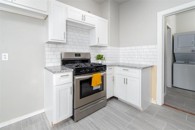 Photo - 1008 NW 45th St