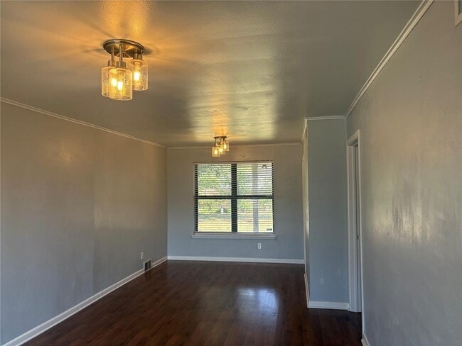 Photo - 2923 NW 72nd St