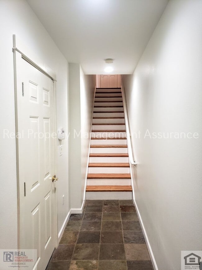 Photo - 10275 NW Alder Grove Ln