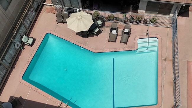 Pool - The Markwell Plaza