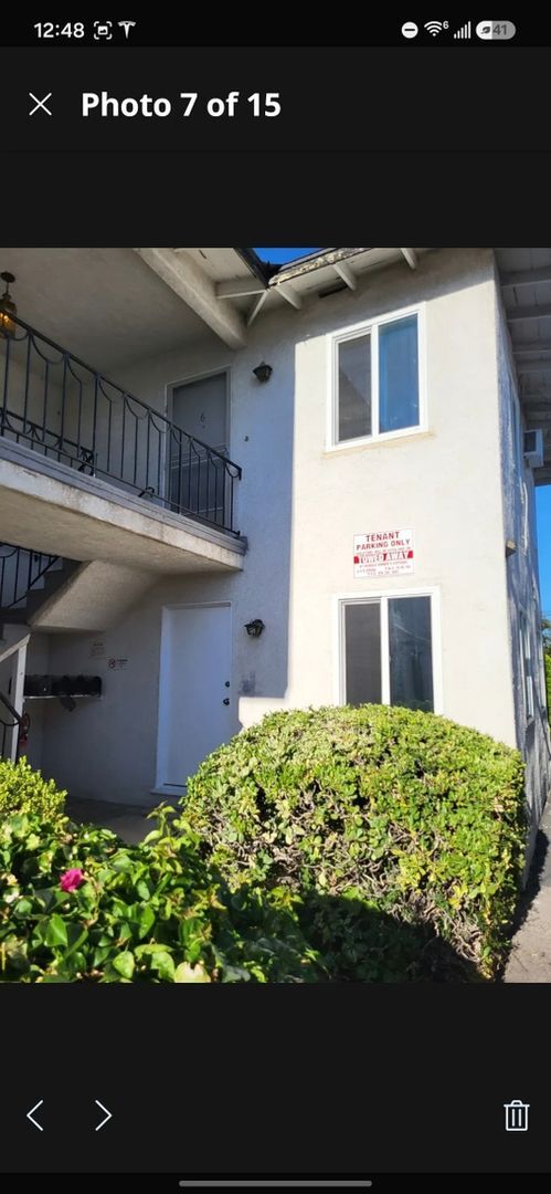 934 N Lake Ave