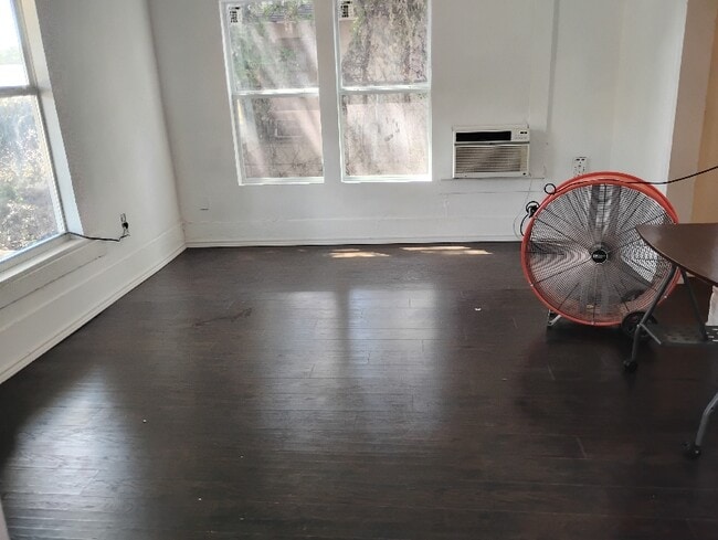 Photo - 726 Chestnut St Unit B