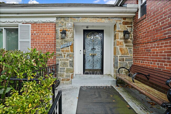 Photo - 5747 27th St NW