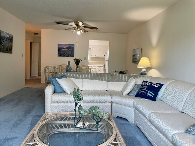 Photo - 701 Poinsettia Rd Unit 326