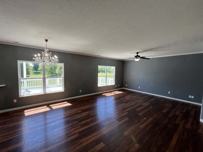 Photo - 3873 Crest Point Dr