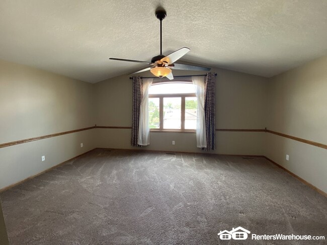 Photo - 737 Kitterman Cir