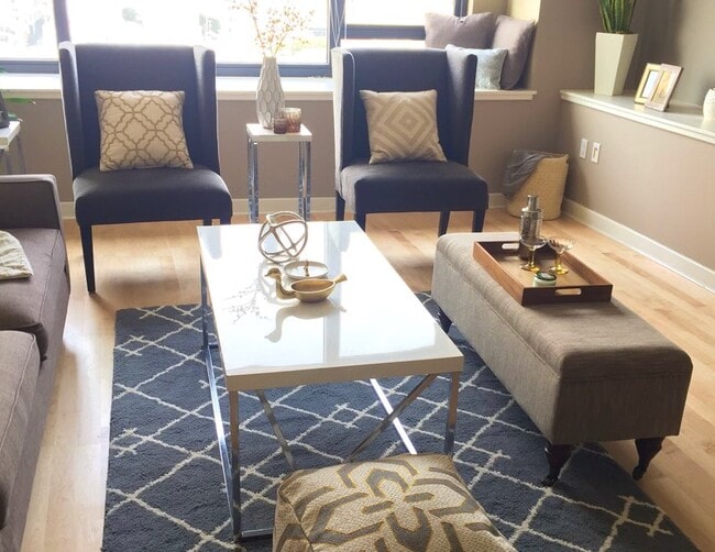 Sala de estar soleada - 250 King St Unidad 1012