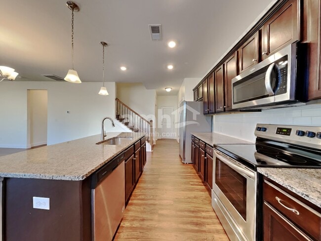 Photo - 145 Twin River Dr