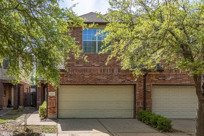Photo - 5227 Brinkman Ct