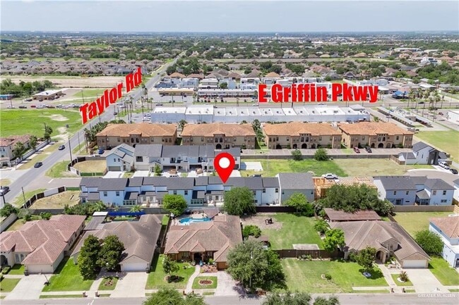 Photo - 24 Stablewood