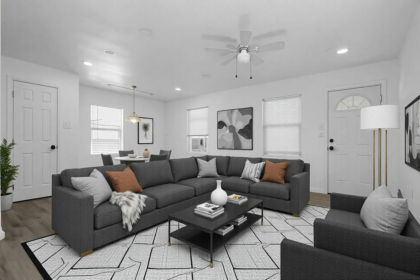 Photo - 713 W Sam Rayburn Dr Unidad 713 Sam Rayburn - Apartment