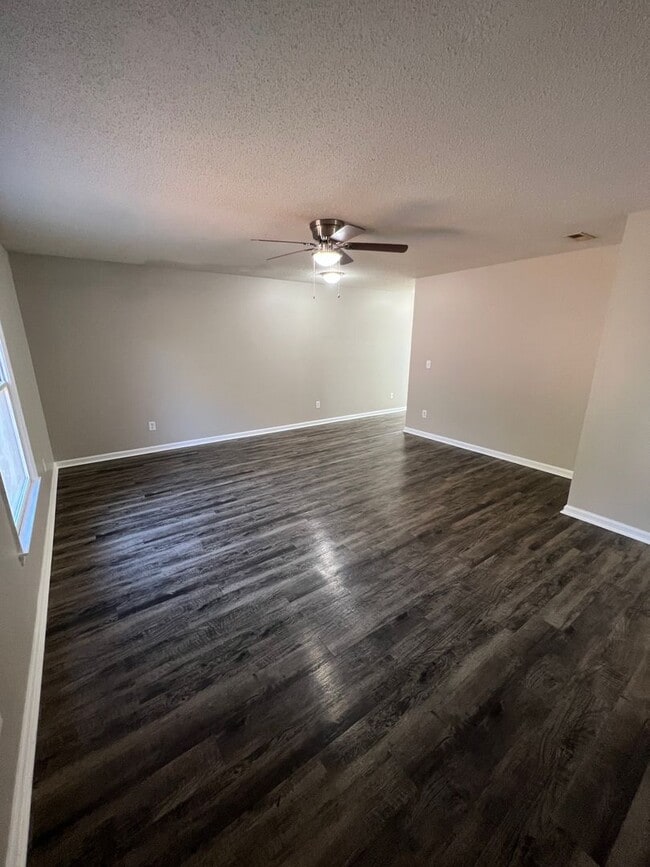 Photo - Upgraded 2 Bedroom Duplex (Monroe/Historic District)