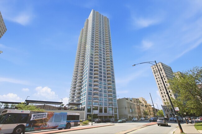 Photo - 2020 N Lincoln Park W Unit #  02F