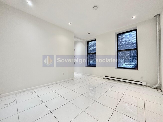 Photo - 320 Manhattan Ave Apartment Unit 9