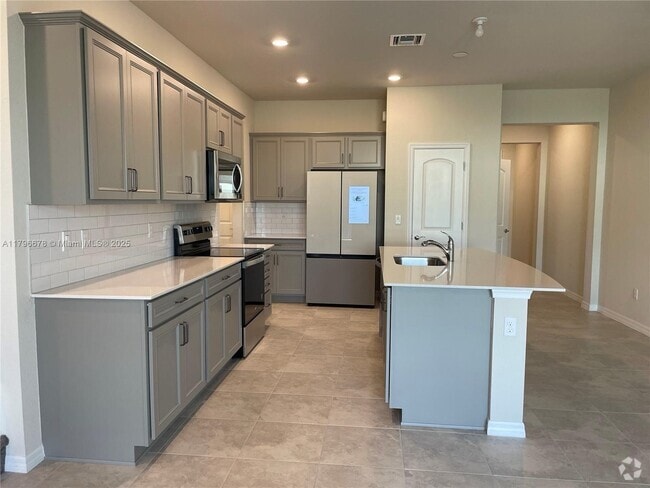 Building Photo - 2151 Appleton Cir S Rental