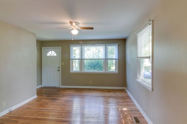 Photo - 430 Kelly Ln