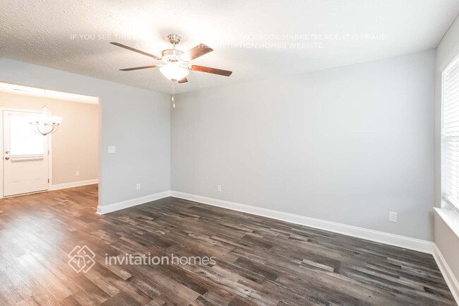 Photo - 388 Green Hills Dr