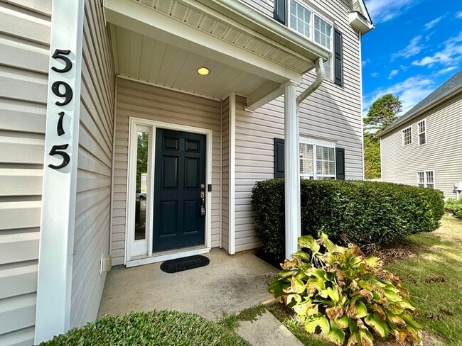 Photo - 5915 Parkstone Drive