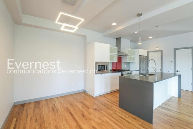 Photo - Spacious Home with 2-Car Garage and Balcony / 2 Beds & 2.5 Bath / Voucher Accepted / Pet-friendly...