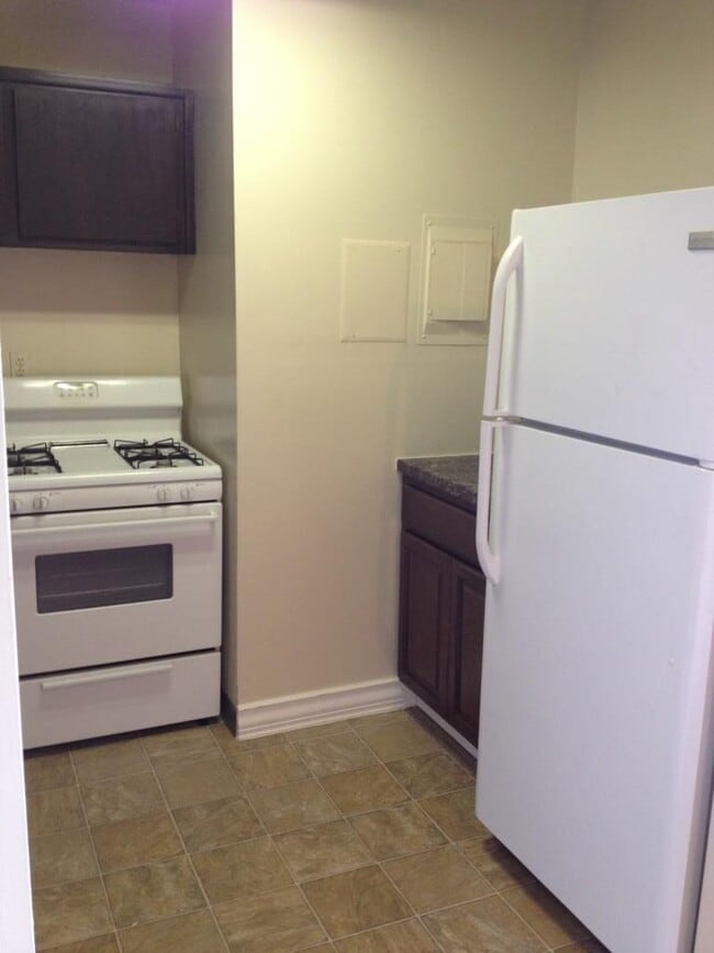 Photo - Spacious One Bedroom/One Bathroom Apartment in Montpelier Village with Panoramic Balcony Views wi...