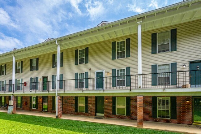 Building Photo - 900 Mountain Creek Rd Unit Apt E71