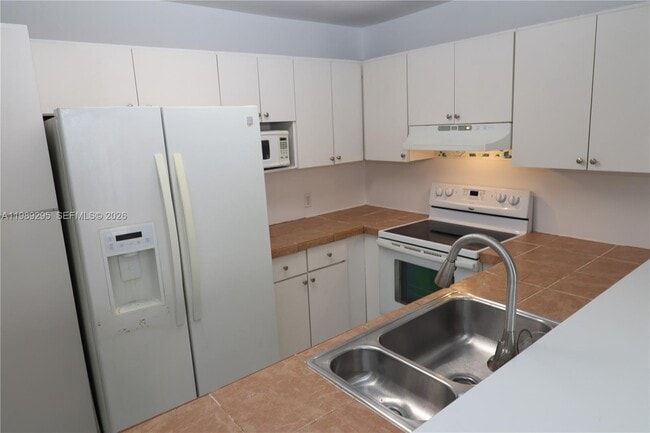 Photo - 16531 NE 35th Ave Unit 1