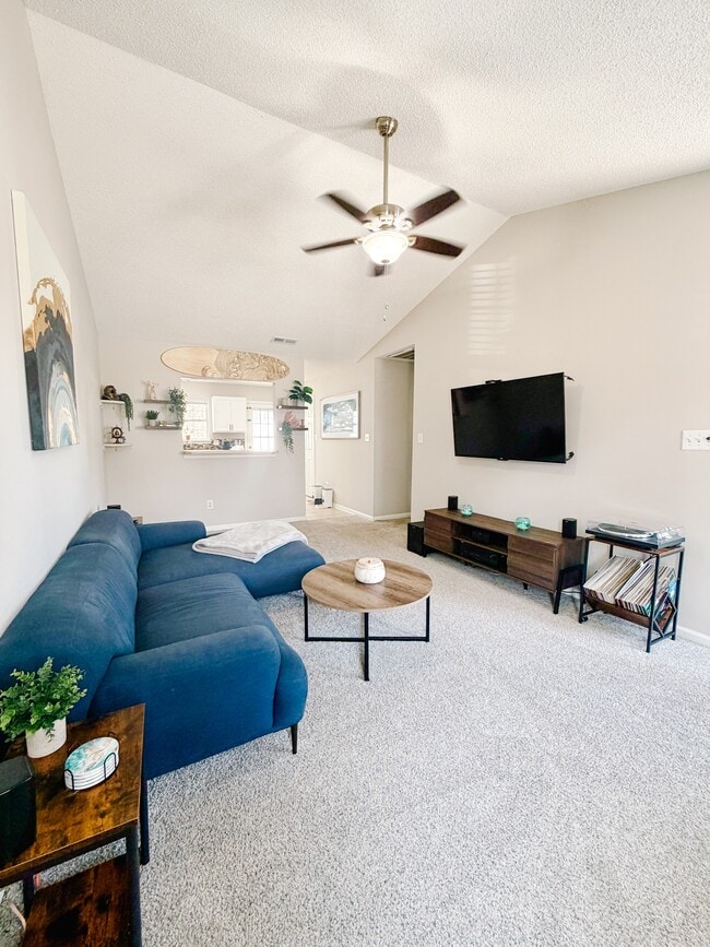 Photo - 159 Brenda Dr