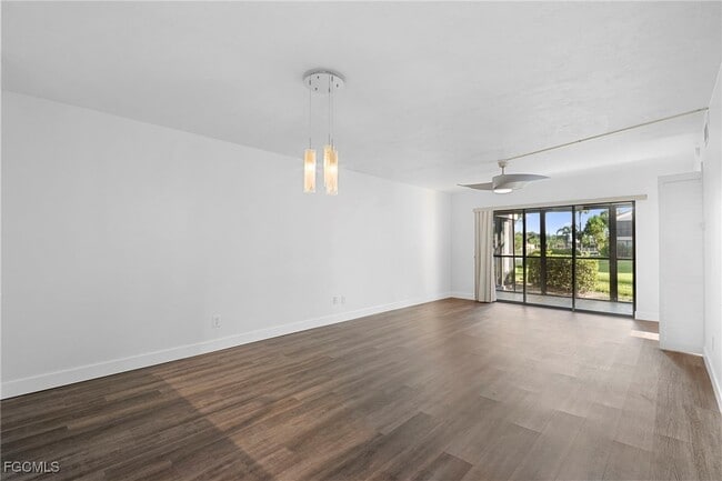 Photo - 15456 Admiralty Cir Unidad 1