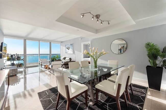 Photo - 1331 Brickell Bay Dr Unidad 2203