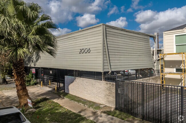 Alternate Building Photo - Sul Ross Apartments