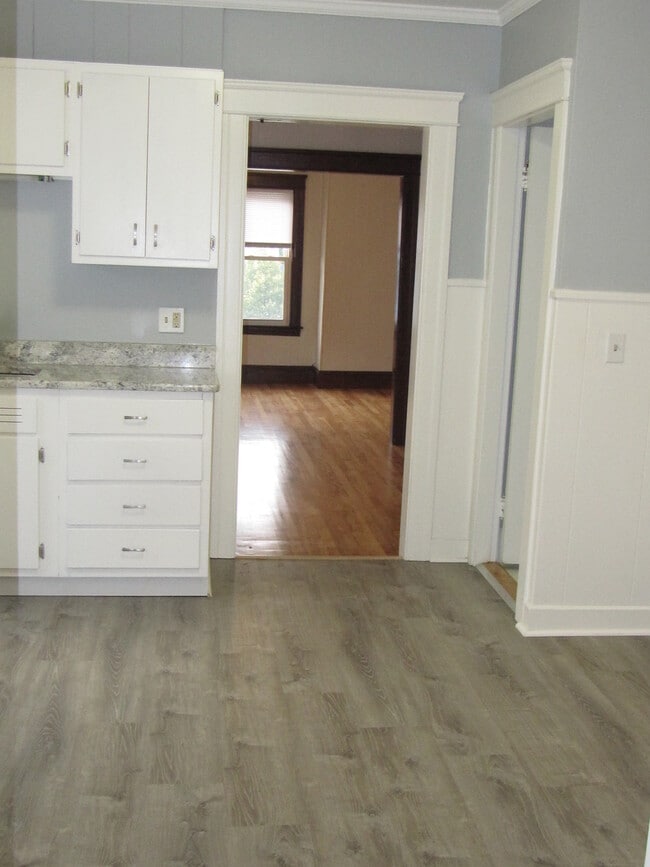 Photo - 323 Lincoln St Unit 2R