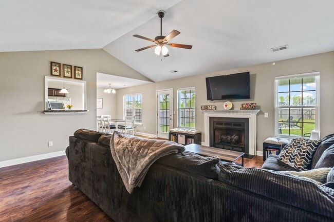 Photo - Open Floor Plan with Covered Patio & Fire Pit