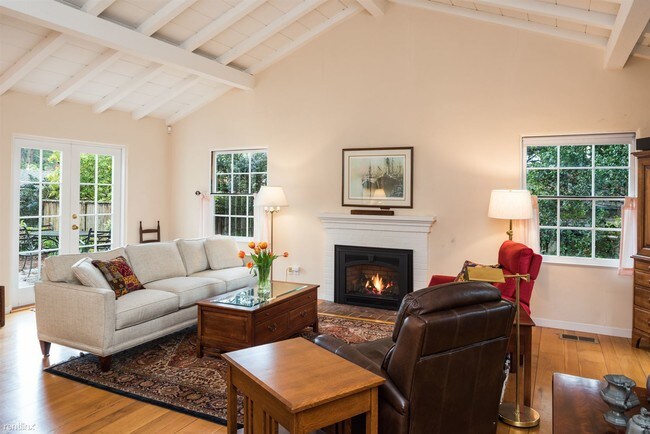 Photo - 3 br, 2 bath House - 3764 On Soundings