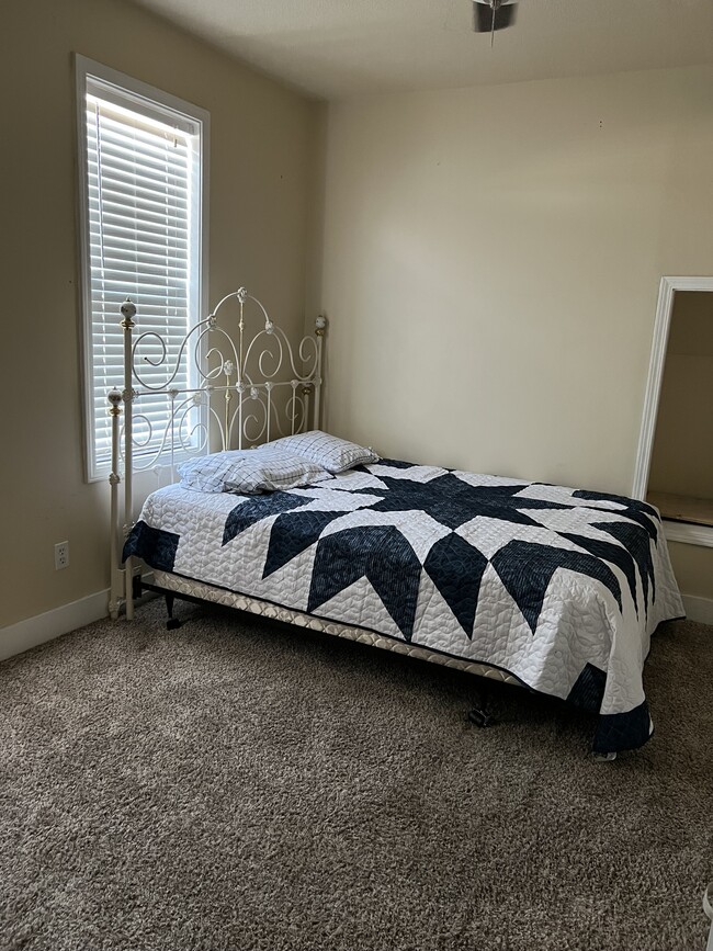 Bedroom - 315 7th Ave S