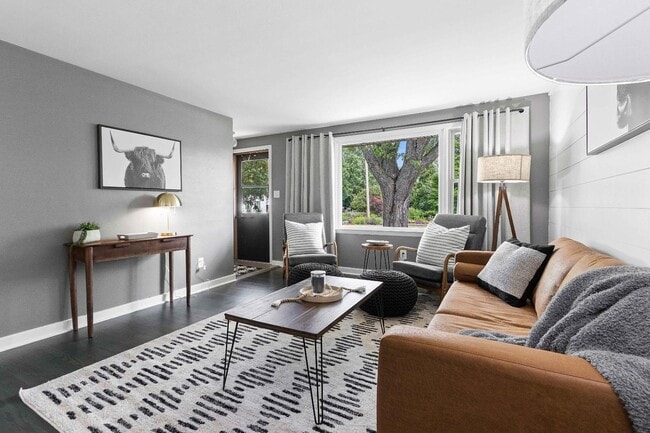 Photo - 1446 Pilgrim St