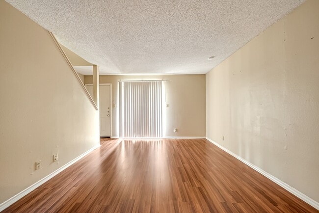 Photo - 2501 Gulf Fwy Unit 256D