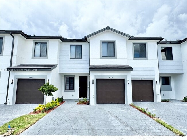 Photo - 34526 SW 191st Ave Townhome