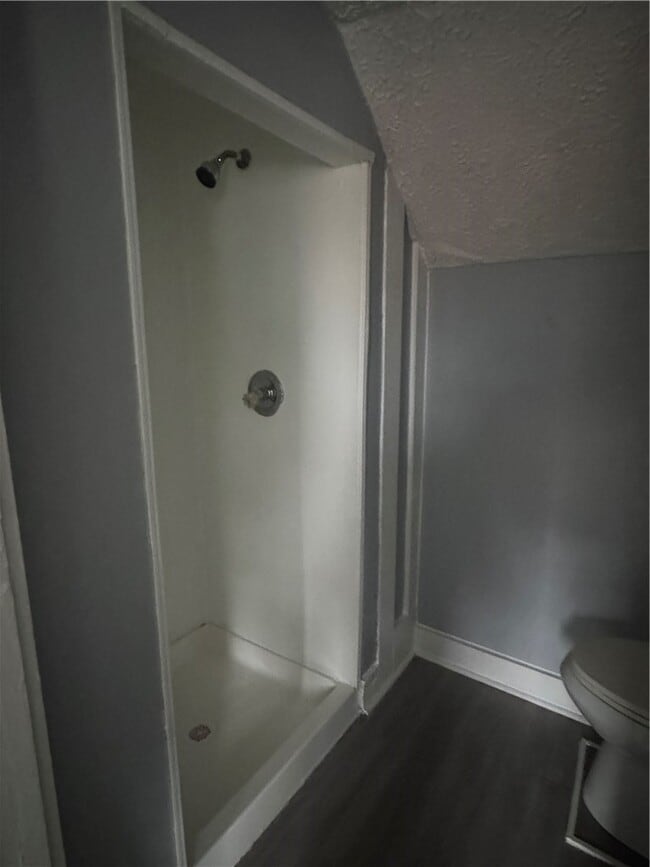 Photo - 751 Dewey Ave