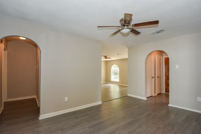 Photo - 11719 Murr Way