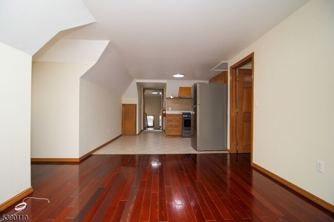 Photo - 172 S Morris St