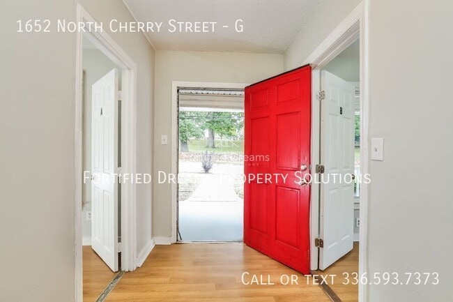 Photo - 1652 N Cherry St Unit G