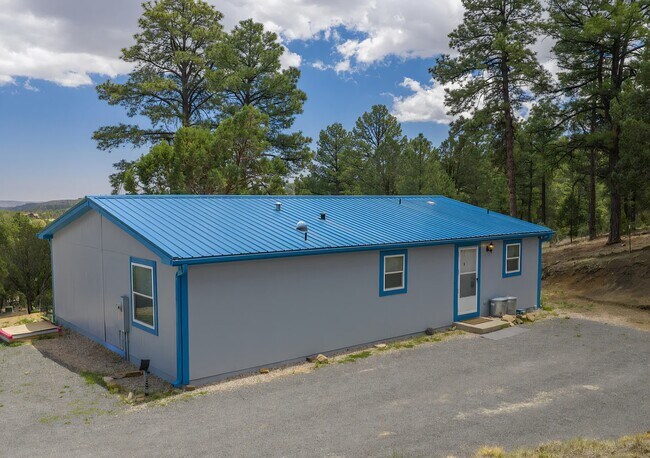 111 Honeydew Ln