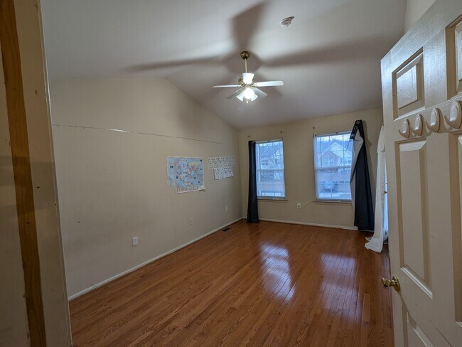 12 Ardmore Pl