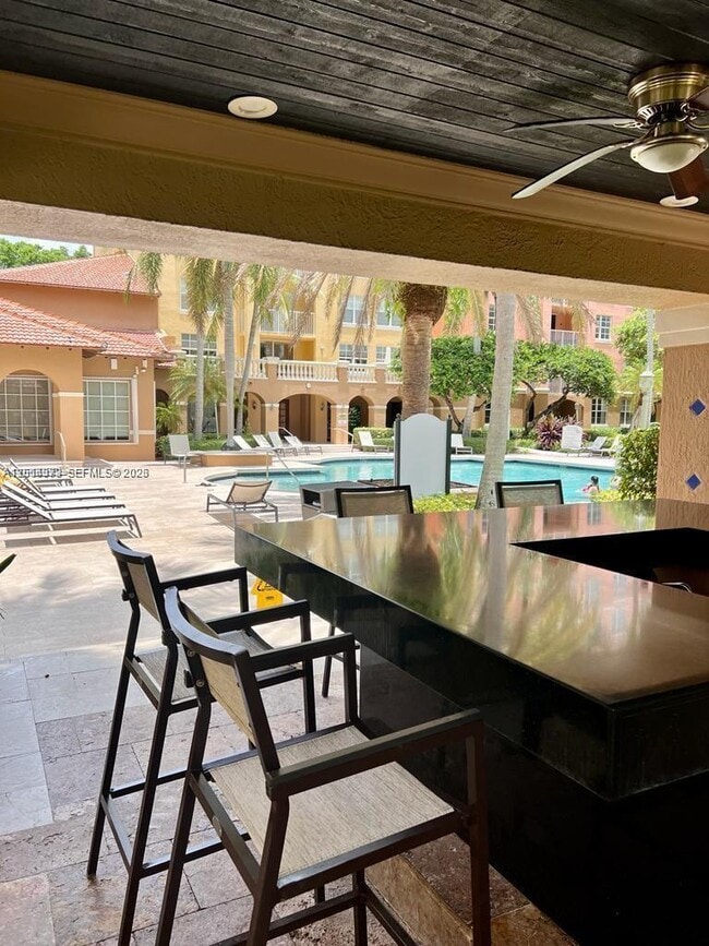 Photo - 19655 E Country Club Dr Unidad 6106