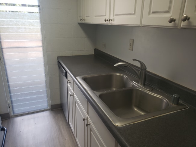 Photo - 1670 Kalakaua Ave