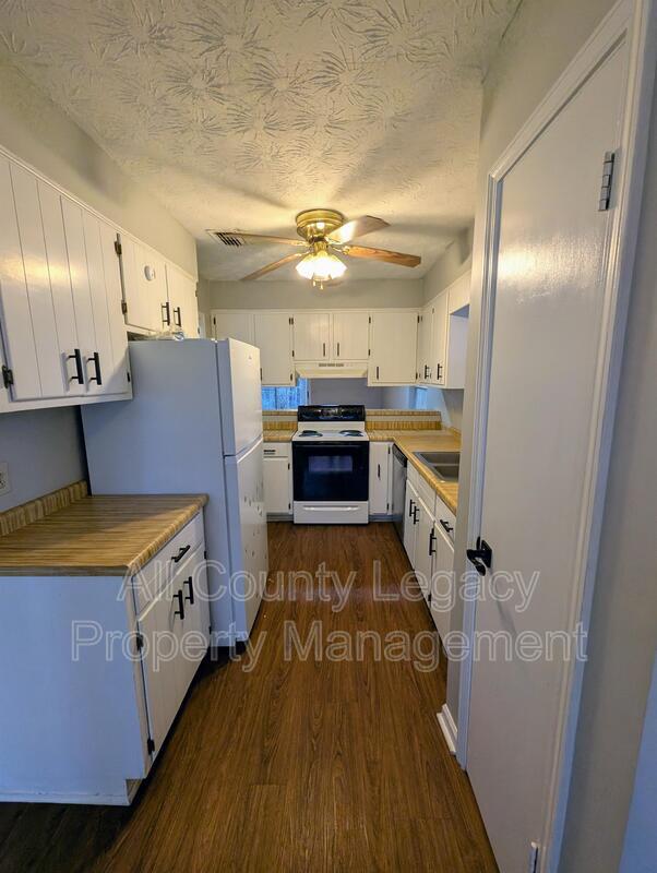 Photo - 120 Cumberland Ct Unidad D