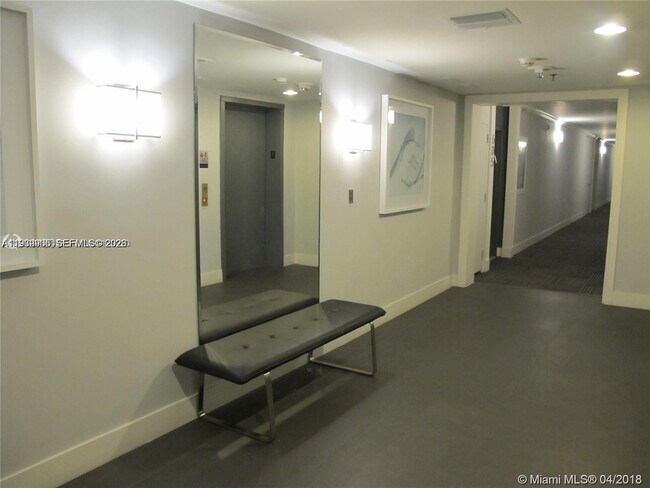 Photo - 780 NE 69th St Unidad 1207