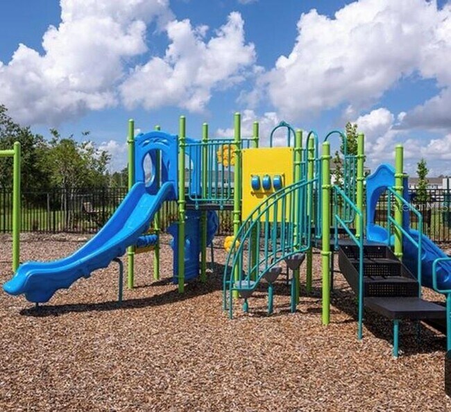 Photo - 3014 Skyline Lp