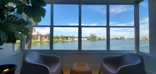 Photo - 18901 NE 14th Ave Unit 207