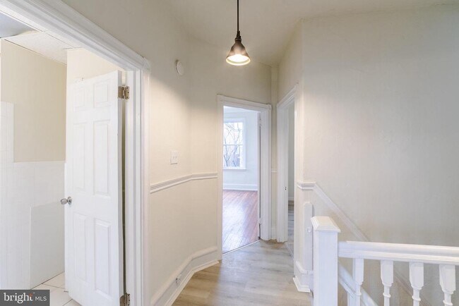 Photo - 5110 Webster St Unit 2
